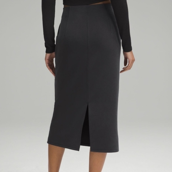 Lululemon Softstreme High Rise Midi Skirt NWT - Black sz 0 - Picture 2 of 4